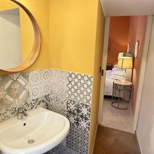 Camera grande con letto king size